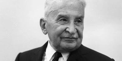 Una foto in bianco e nero dell’economista Ludwig Von Mises che aveva pronosticato la Grande Depressione