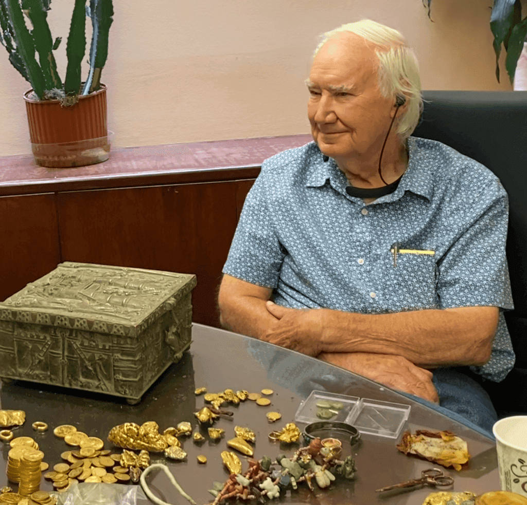 Art dealer Forrest Fenn looking at his treasure that hid in the mountains outside Santa Fe and that was found by Jack Stuef. Art dealer Forrest Fenn looking at his treasure that hid in the mountains outside Santa Fe and that was found by Jack Stuef.